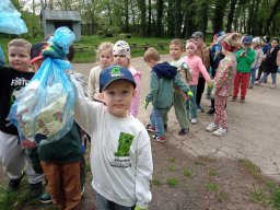 2025-04-23 Sprzątanie świata Motylki i Delfinki